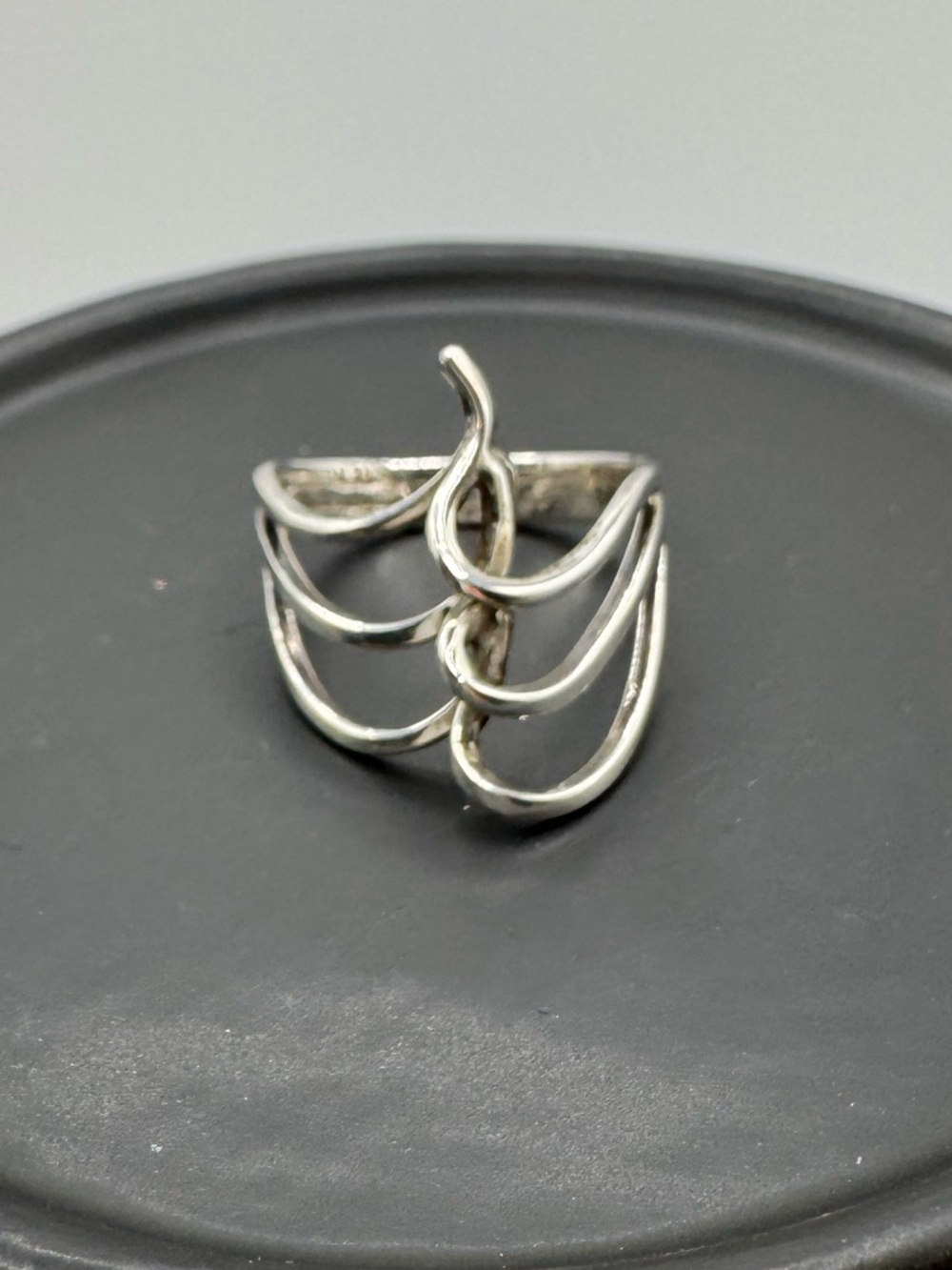 Wavy Modernist Design Ring Sterling Silver Size 8